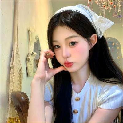 模仿女孩